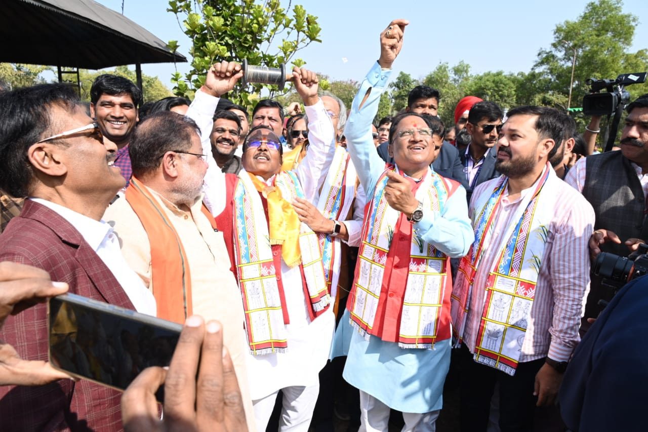 CM Sai started kite festival