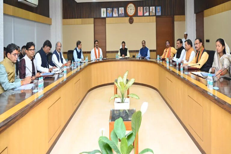 छत्तीसगढ़ कैबिनेट के बड़े फैसले: किसानों को 15 हजार सहायता, 240 ई-बसों को मंजूरी
