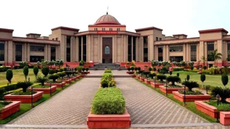 पुलिस अफसरों की ट्रांसफर-पोस्टिंग पर हाईकोर्ट की रोक, वरिष्ठता की अनदेखी मामले में सरकार से जवाब तलब