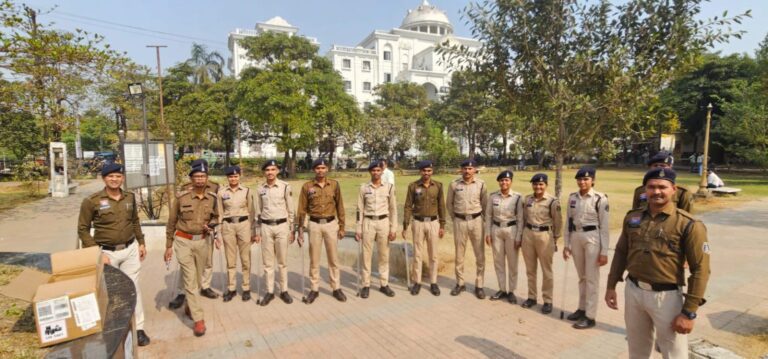 वेलेंटाइन डे पर रायपुर में हाई अलर्ट, पार्क-मॉल समेत सार्वजनिक स्थलों पर बढ़ी पुलिस तैनाती