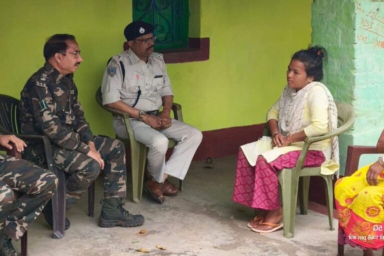 बड़े नक्सलियों के सरेंडर के लिए नई रणनीति: परिवार के जरिए मुख्यधारा में लाने की कोशिश तेज