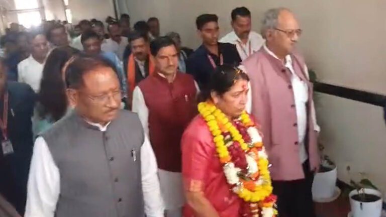 छत्तीसगढ़ राज्यसभा चुनाव: भाजपा प्रत्याशी लक्ष्मी वर्मा ने भरा नामांकन