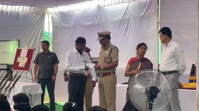 बस्तर में नक्सल नेटवर्क को बड़ा झटका, सोड़ी केशा समेत 42 माओवादियों का सरेंडर