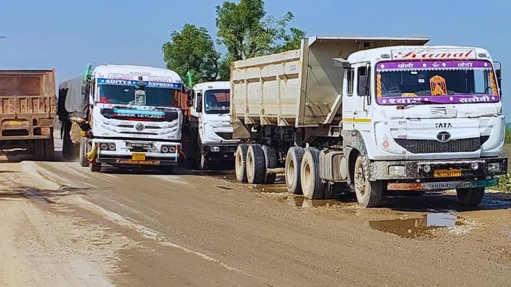 रायपुर में भारी वाहनों के प्रवेश पर रोक, ट्रैफिक सुधार के लिए प्रशासन का बड़ा फैसला