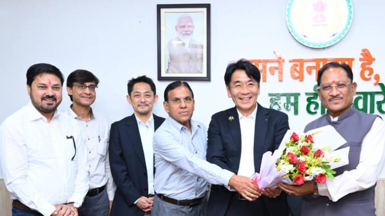 सीएम विष्णु देव साय से जापानी प्रतिनिधिमंडल की मुलाकात, निवेश पर हुई चर्चा