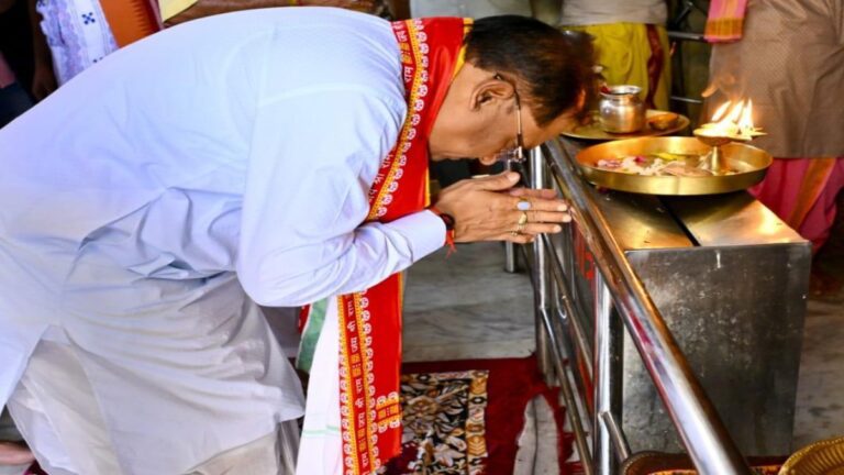 मुख्यमंत्री विष्णुदेव साय हरिनाम संकीर्तन नामयज्ञ में हुए शामिल, प्रदेश की खुशहाली की कामना की