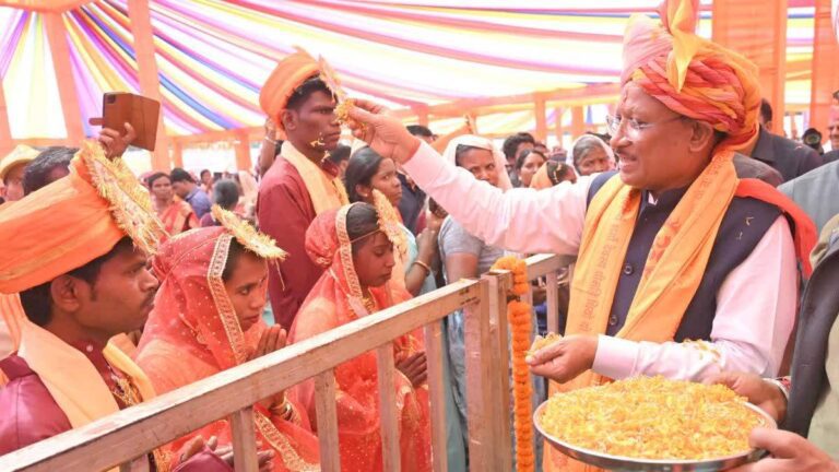 मुख्यमंत्री कन्या विवाह योजना के तहत आज प्रदेशभर में 2300 से अधिक जोड़ों का सामूहिक विवाह