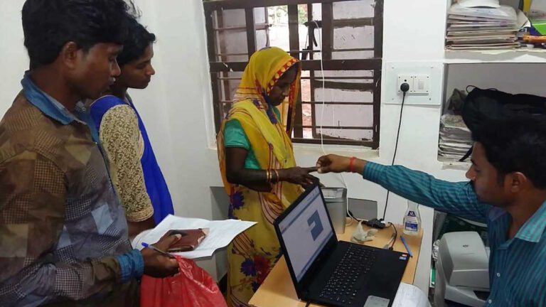 सेवा सेतु पोर्टल से आसान हुई सरकारी सेवाएं, 441 से अधिक सुविधाएं अब ऑनलाइन उपलब्ध