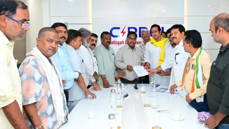 बिजली बिल गड़बड़ी पर घमासान: 2700 शिकायतें सामने आने के बाद स्मार्ट मीटर हटाने की मांग