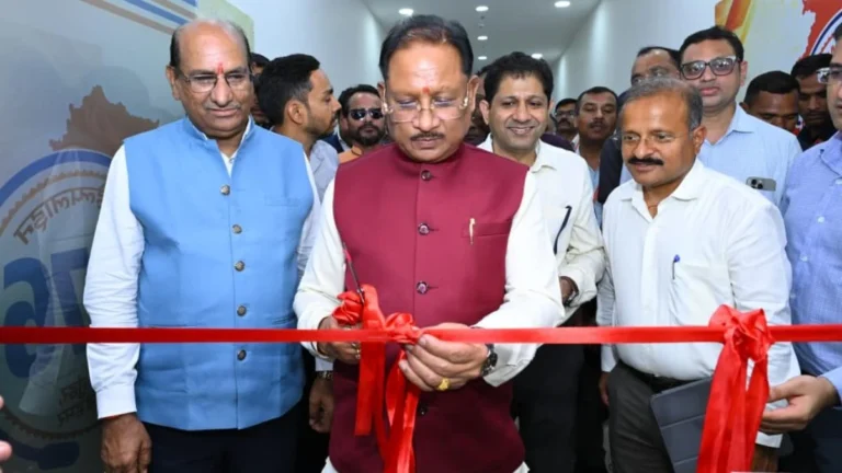 मुख्यमंत्री विष्णुदेव साय ने शुरू की CM हेल्पलाइन 1076, अब शिकायतों का होगा समयबद्ध समाधान