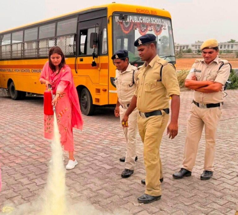 गरियाबंद में स्कूल बसों की जांच, 45 बस संचालकों को जारी हुआ नोटिस
