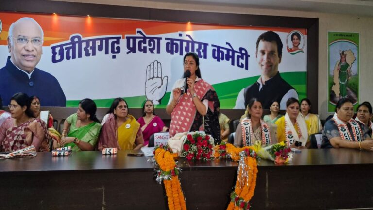 रायपुर पहुंचीं अलका लांबा, भाजपा पर बोला हमला, महिला आरक्षण और NEET पर केंद्र को घेरा