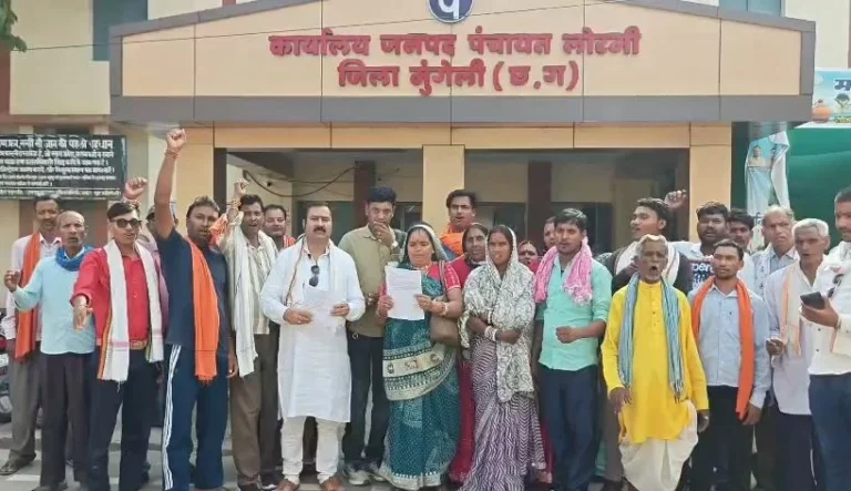 मनरेगा तालाब निर्माण को लेकर विवाद, पंचायत ने लगाया कब्जे का आरोप, पट्टाधारी ने किया खंडन