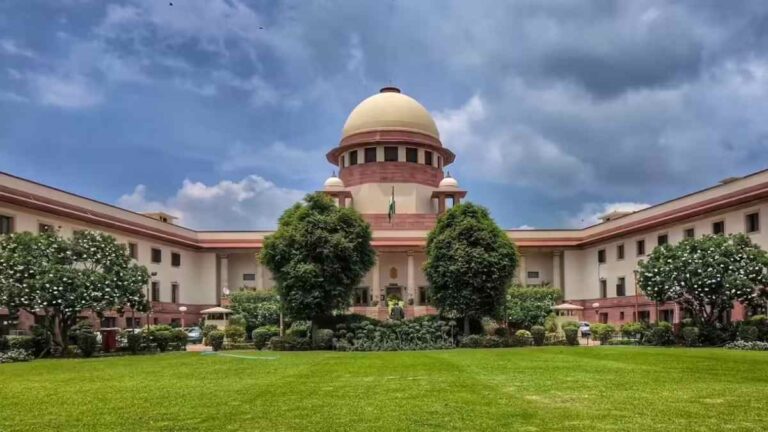 सीबीआई जांच मामले में रविशंकर महाराज को सुप्रीम कोर्ट से राहत, हाईकोर्ट में जल्द सुनवाई की मिली छूट