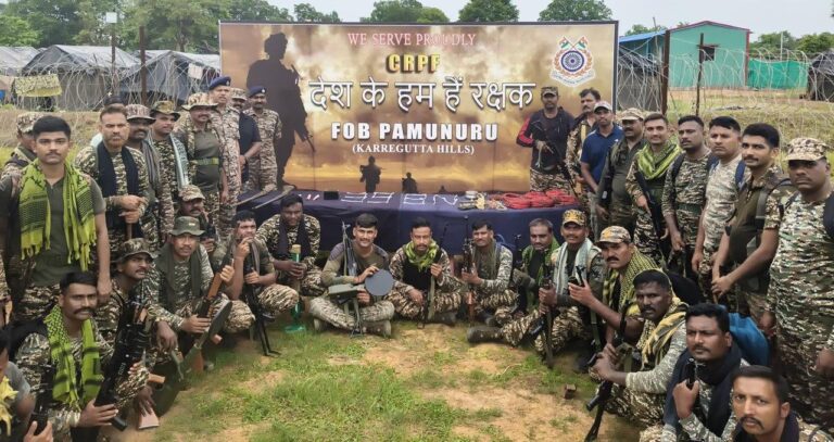 मुलुगु में सुरक्षा बलों की बड़ी कार्रवाई, जंगल से माओवादियों का हथियार और विस्फोटक डंप बरामद