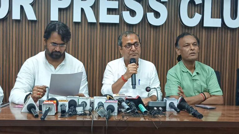 पूर्व विधायक शैलेश पांडेय का अमर अग्रवाल पर हमला, बोले- विधानसभा में नहीं उठाए बिलासपुर के मुद्दे