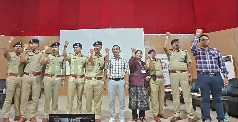 जांजगीर-चांपा में अनोखा साइबर जागृति राखी अभियान, Golden Book of World Records में दर्ज
