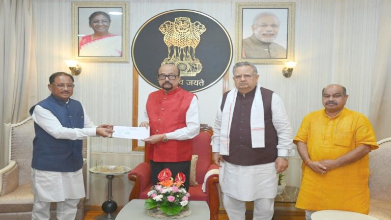 असम बाढ़ पीड़ितों की मदद के लिए छत्तीसगढ़ सरकार ने दिए 5 करोड़ रुपये, CM साय ने राज्यपाल को सौंपा चेक