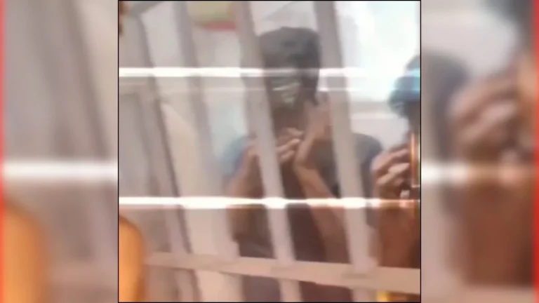 ilaspur Central Jail Video Viral: सेंट्रल जेल के अंदर से बंदियों का वीडियो वायरल, मुलाकात के दौरान बनाई गई रील्स; मचा हड़कंप