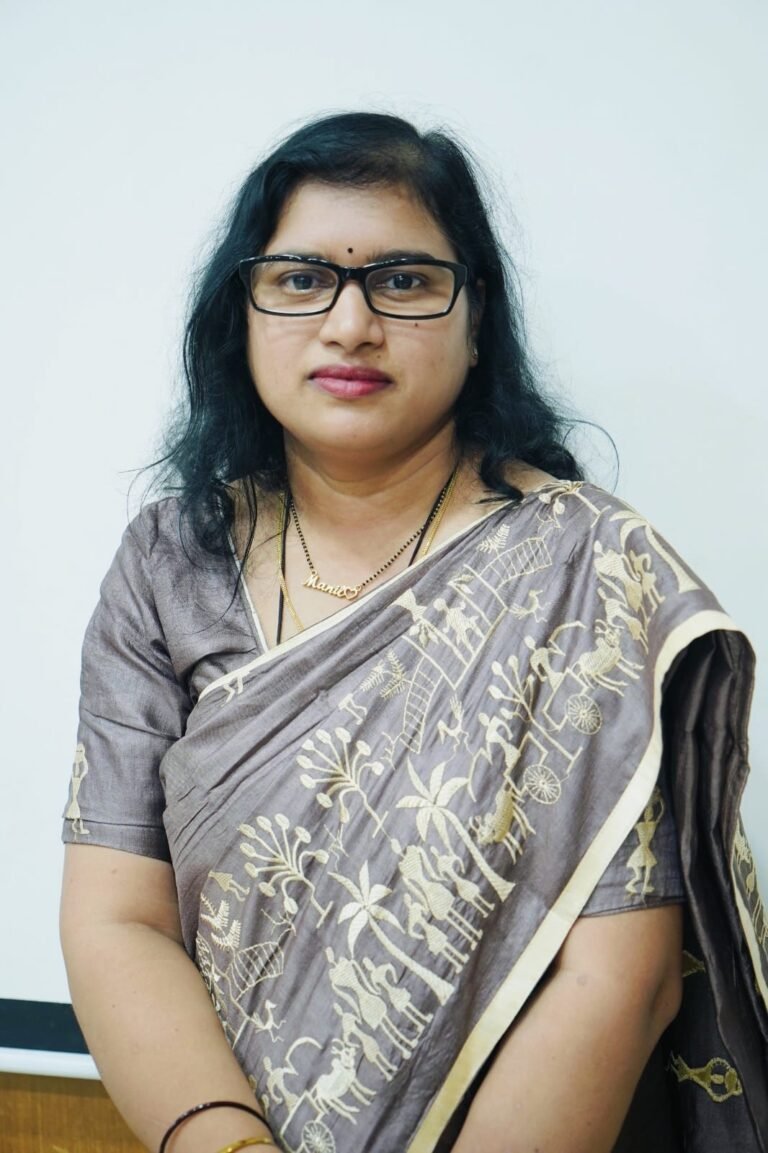 मनीषा खरे को हिंदी विषय में पीएच.डी. की उपाधि, आदिवासी संघर्ष पर किया शोध