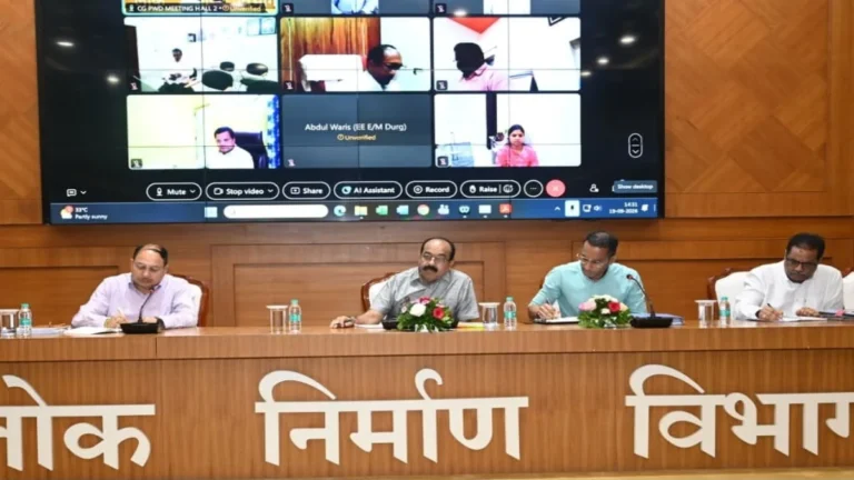 बारिश से खराब सड़कों पर डिप्टी CM अरुण साव सख्त, 15 अक्टूबर तक मरम्मत के निर्देश