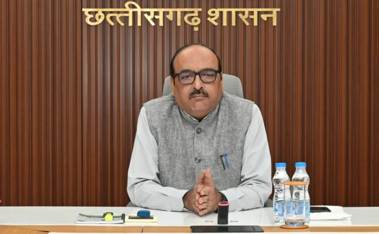 सुघ्घर छत्तीसगढ़ अभियान को लेकर मुख्य सचिव विकासशील ने की समीक्षा बैठक, अधिकारियों को दिए निर्देश